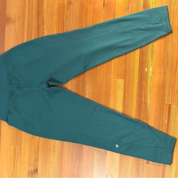 Lululemon Align Joggers - Picture 2 of 3
